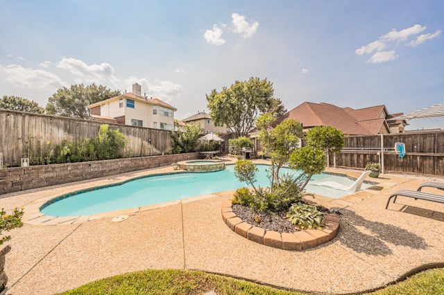 4501 Rockcliff Drive, Mesquite, TX 75150
