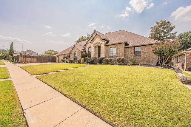 4501 Rockcliff Drive, Mesquite, TX 75150