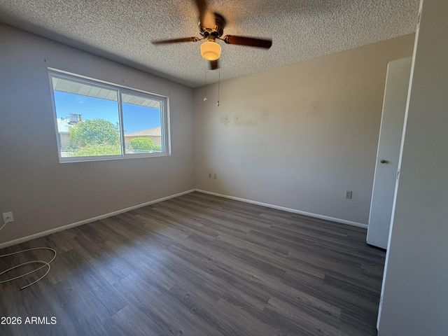 10346 W MOUNTAIN VIEW Road, Sun City, AZ 85351