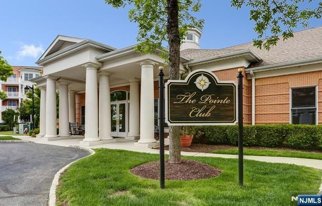 1104 Pointe Gate Drive, Livingston, NJ 07039