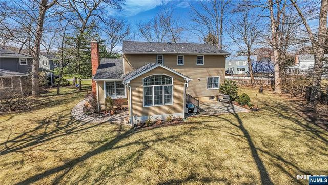 1 Sylvan Court, Pequannock Township, NJ 07444