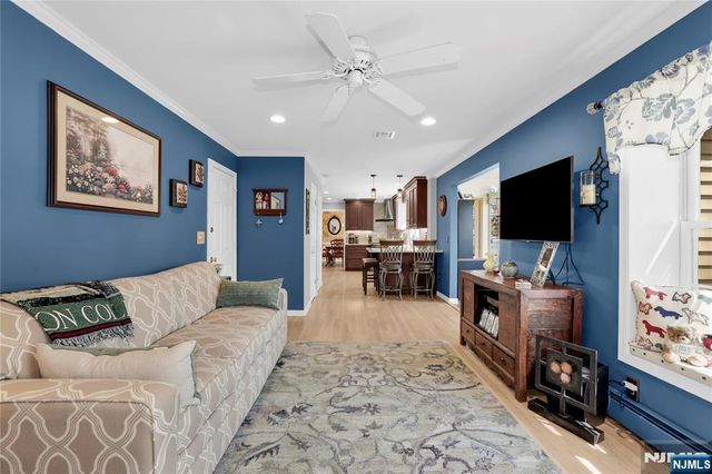 1 Sylvan Court, Pequannock Township, NJ 07444