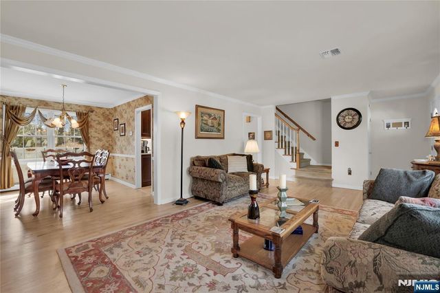 1 Sylvan Court, Pequannock Township, NJ 07444