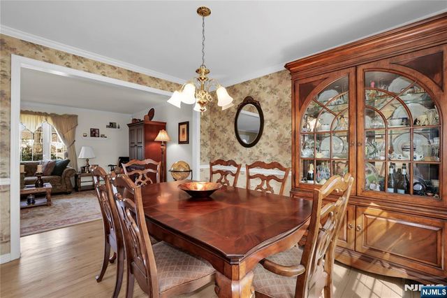 1 Sylvan Court, Pequannock Township, NJ 07444