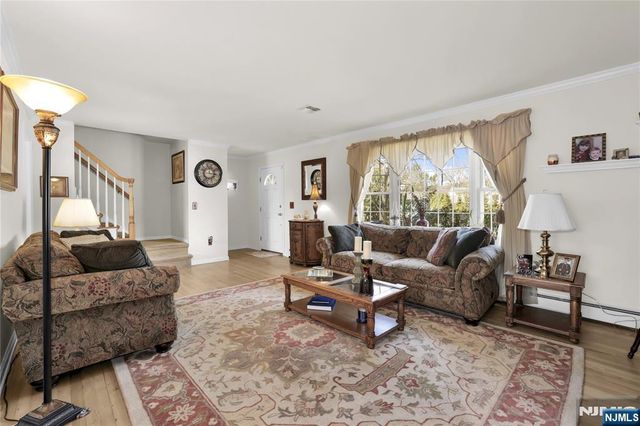 1 Sylvan Court, Pequannock Township, NJ 07444