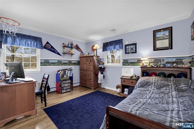 1 Sylvan Court, Pequannock Township, NJ 07444