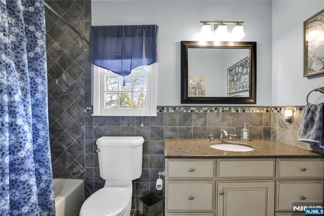 1 Sylvan Court, Pequannock Township, NJ 07444