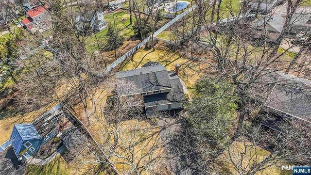 1 Sylvan Court, Pequannock Township, NJ 07444