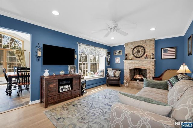 1 Sylvan Court, Pequannock Township, NJ 07444