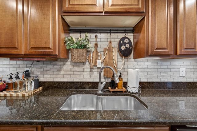 2711 BELLWOOD DRIVE, Brandon, FL 33511