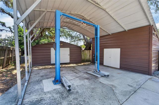 2711 BELLWOOD DRIVE, Brandon, FL 33511
