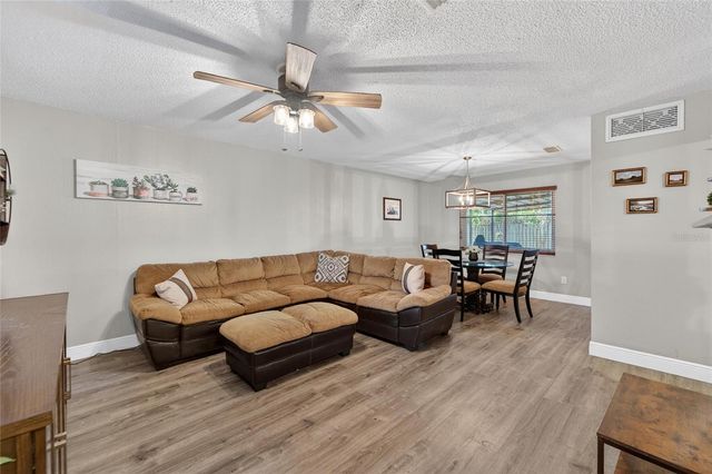 2711 BELLWOOD DRIVE, Brandon, FL 33511