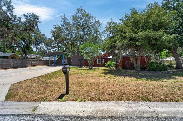 2711 BELLWOOD DRIVE, Brandon, FL 33511