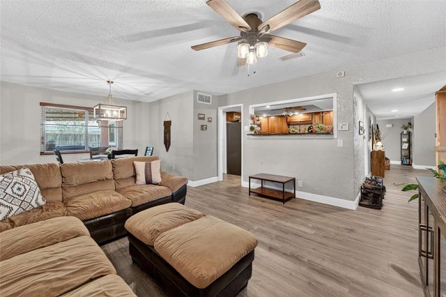 2711 BELLWOOD DRIVE, Brandon, FL 33511