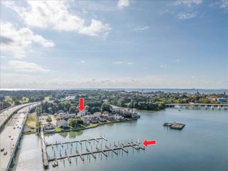 19 Brough LN, Hampton, VA 23669