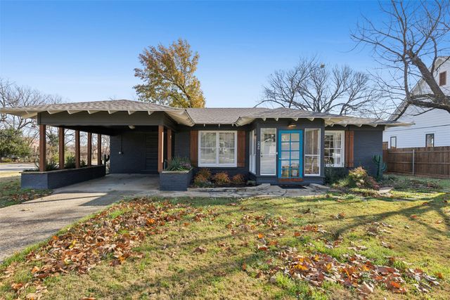 226 N Lucas Drive, Grapevine, TX 76051