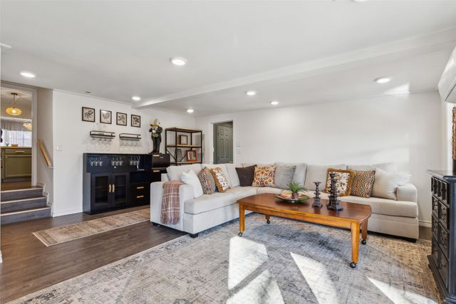 226 N Lucas Drive, Grapevine, TX 76051