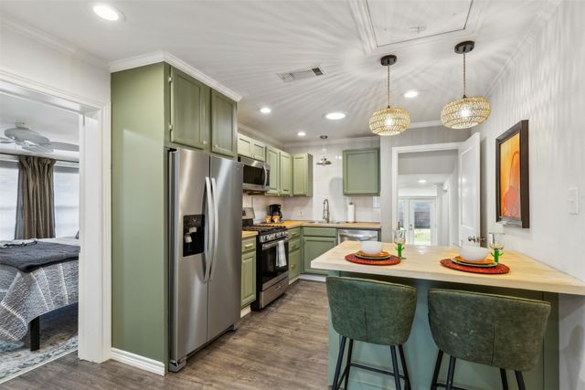 226 N Lucas Drive, Grapevine, TX 76051