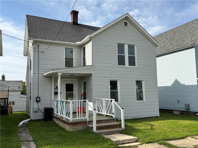 305 Janeway Street, Kane Boro, PA 16735