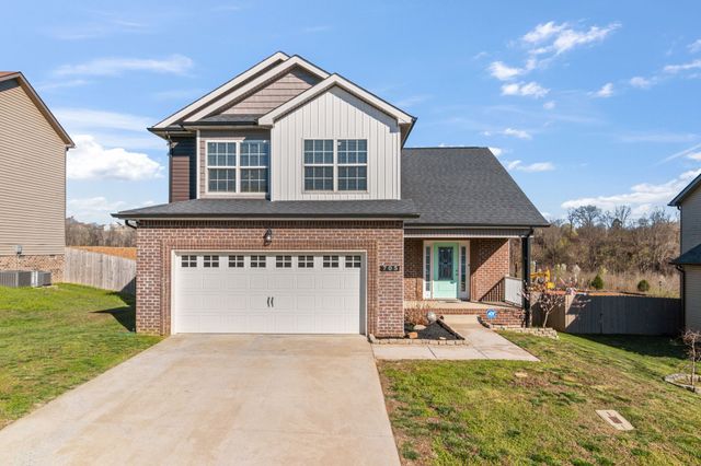 705 Banister Dr, Clarksville, TN 37042