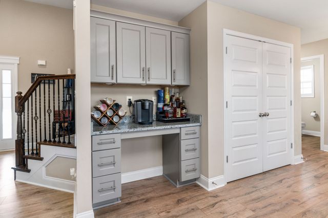 705 Banister Dr, Clarksville, TN 37042