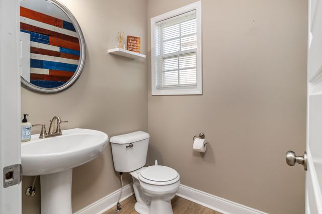 705 Banister Dr, Clarksville, TN 37042