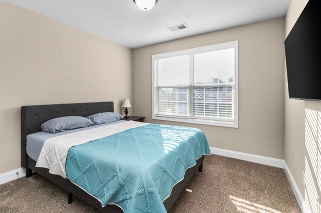 705 Banister Dr, Clarksville, TN 37042