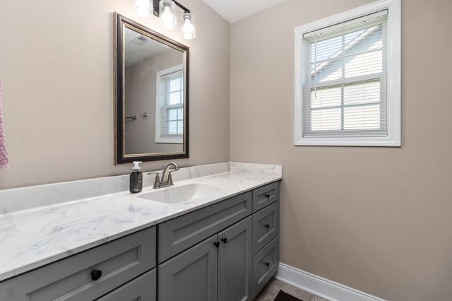 705 Banister Dr, Clarksville, TN 37042