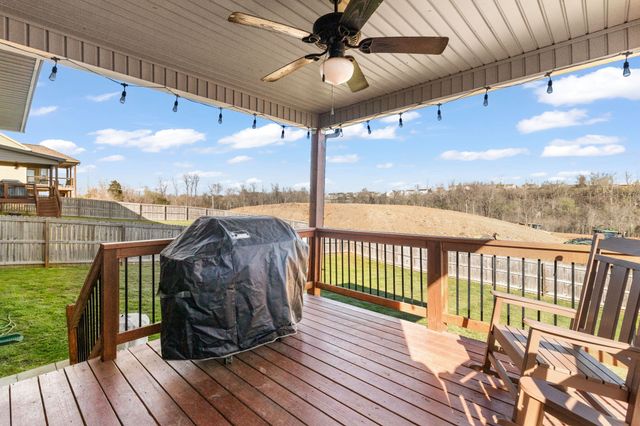 705 Banister Dr, Clarksville, TN 37042