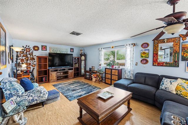 1842 MICHIGAN AVENUE NE, St Petersburg, FL 33703