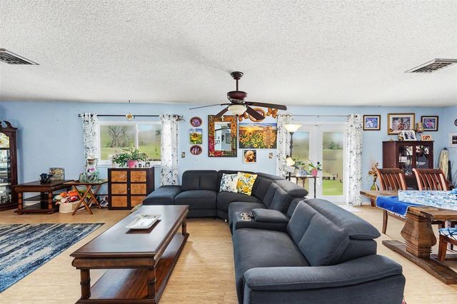 1842 MICHIGAN AVENUE NE, St Petersburg, FL 33703