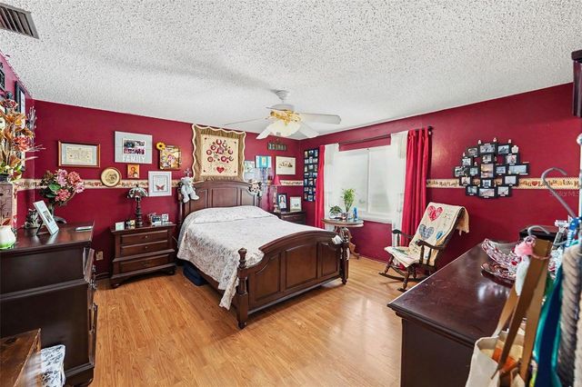1842 MICHIGAN AVENUE NE, St Petersburg, FL 33703