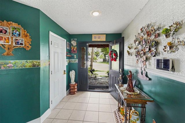 1842 MICHIGAN AVENUE NE, St Petersburg, FL 33703