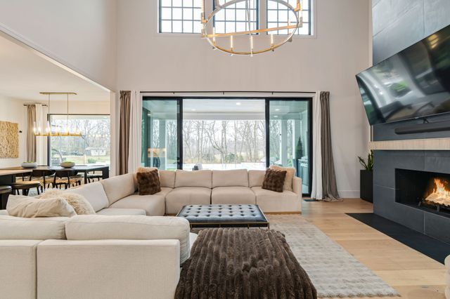 5112 Heron Hill Ln, Thompsons Station, TN 37179