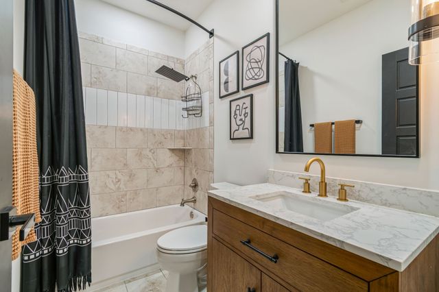 5112 Heron Hill Ln, Thompsons Station, TN 37179