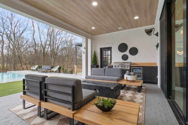 5112 Heron Hill Ln, Thompsons Station, TN 37179