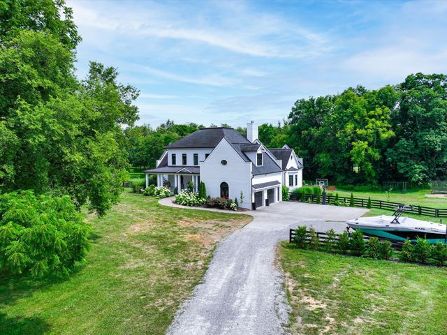 5112 Heron Hill Ln, Thompsons Station, TN 37179