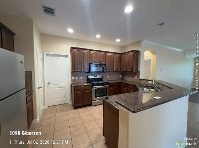1098 Giberson WAY, Buda, TX 78610
