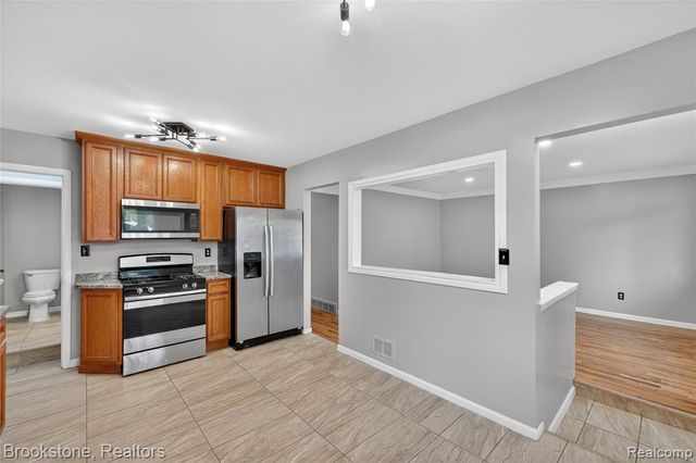 24915 Tallman Avenue, Warren, MI 48089