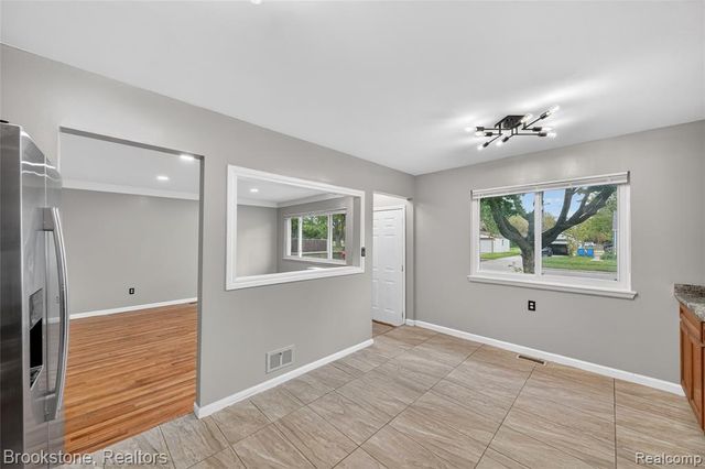 24915 Tallman Avenue, Warren, MI 48089