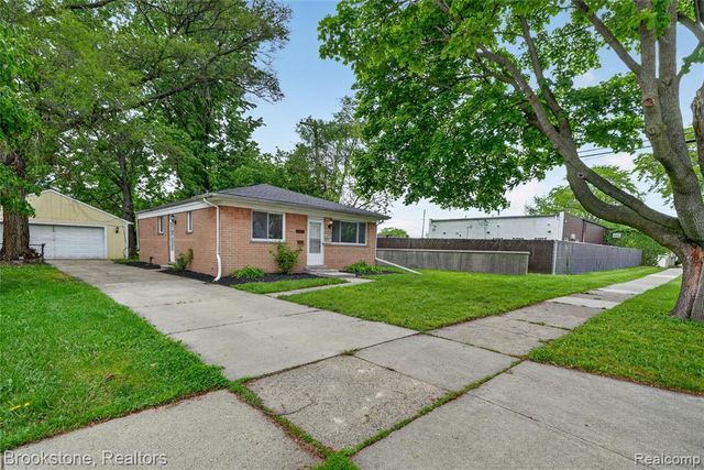 24915 Tallman Avenue, Warren, MI 48089