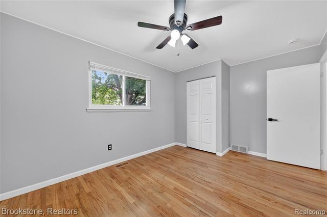 24915 Tallman Avenue, Warren, MI 48089