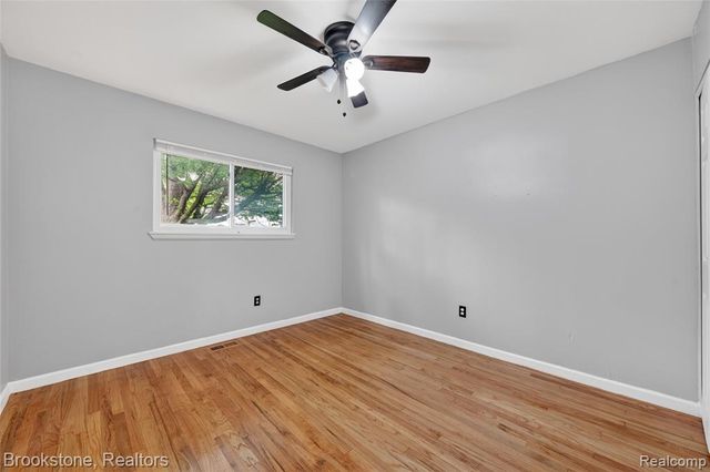 24915 Tallman Avenue, Warren, MI 48089