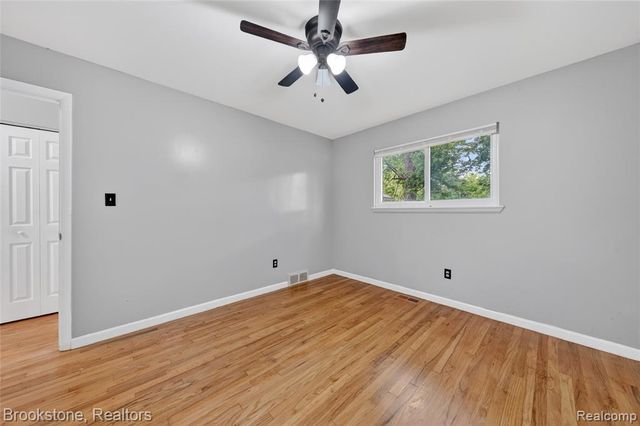 24915 Tallman Avenue, Warren, MI 48089