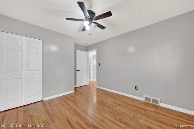 24915 Tallman Avenue, Warren, MI 48089
