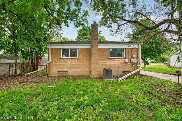 24915 Tallman Avenue, Warren, MI 48089