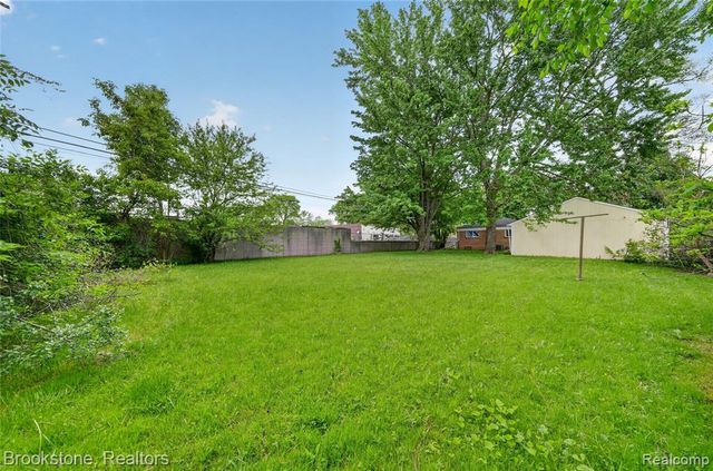 24915 Tallman Avenue, Warren, MI 48089