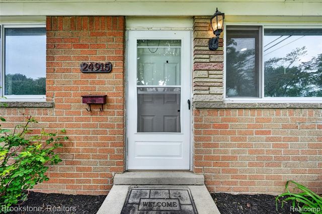 24915 Tallman Avenue, Warren, MI 48089
