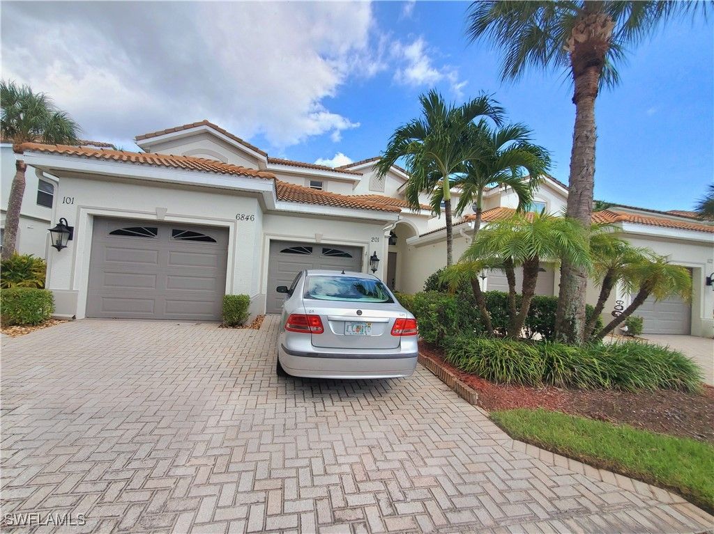 6846 Sterling Greens DR 201, Naples, FL 34104