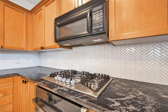 171 W Sundance Circle, The Woodlands, TX 77382